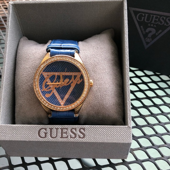 Guess Blue Watch - Picture 5 of 6